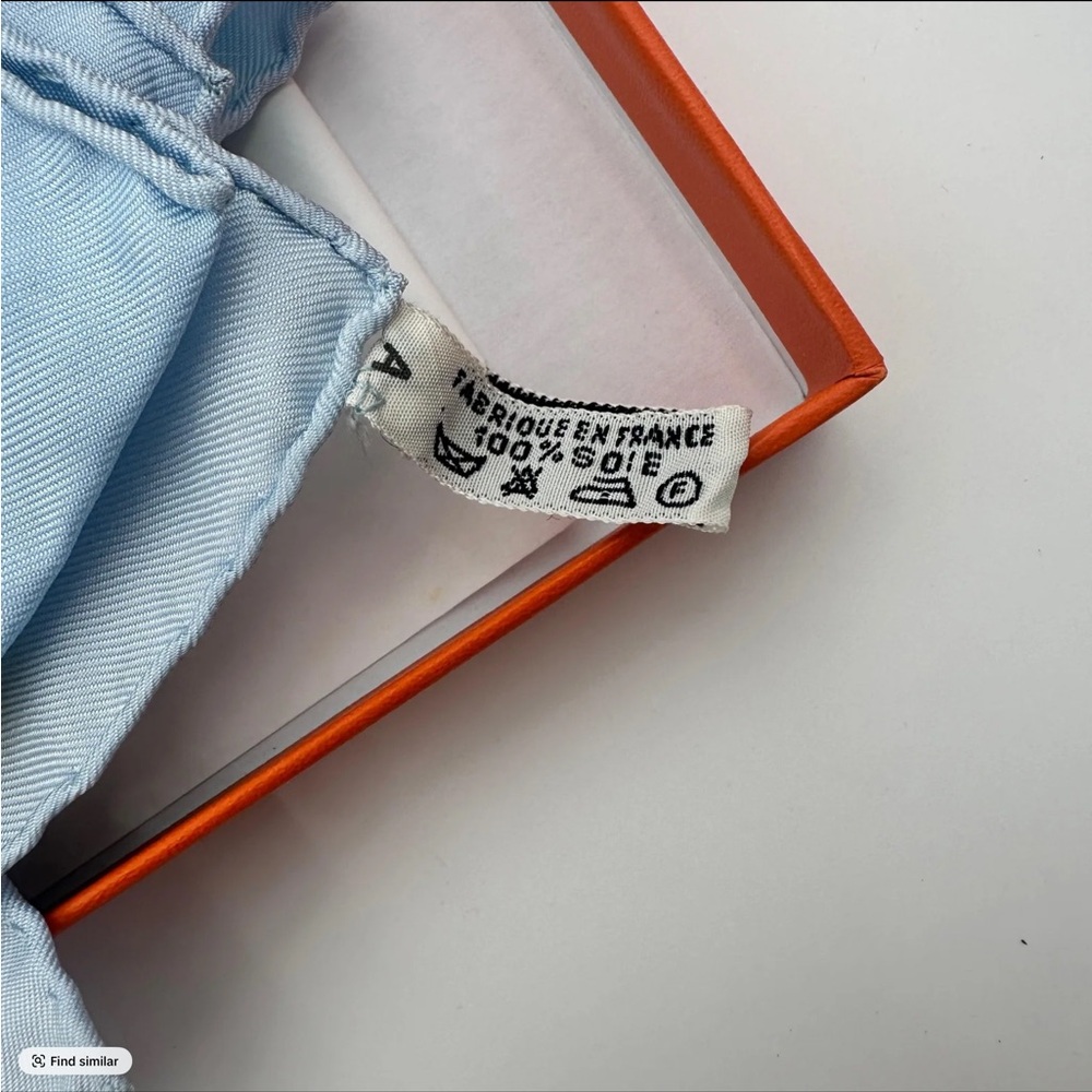 Hermes Silk Scarf in Cream, Gold and Light Blue - Picture 3 of 10